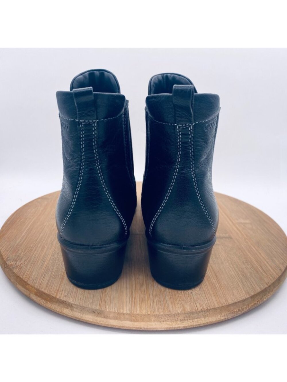 Ecco Womens Shoes 9 Black Leather Pull On Chelsea Boots Ankle Minimalist - Picture 7 of 11